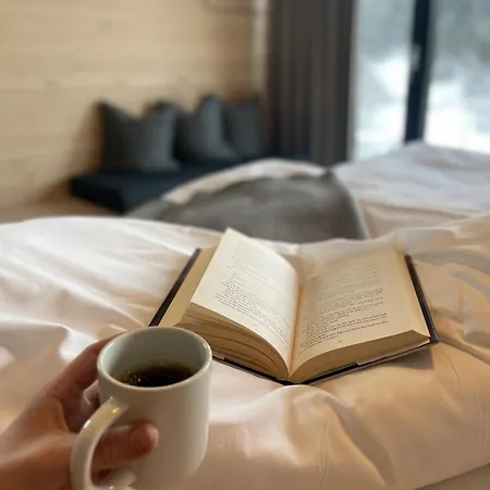 Brimibue Hotel *